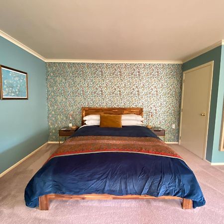 Glascroft Gardens - Bed & Breakfast Patea Exterior photo